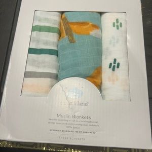 Cloud island. Baby muslin blankets